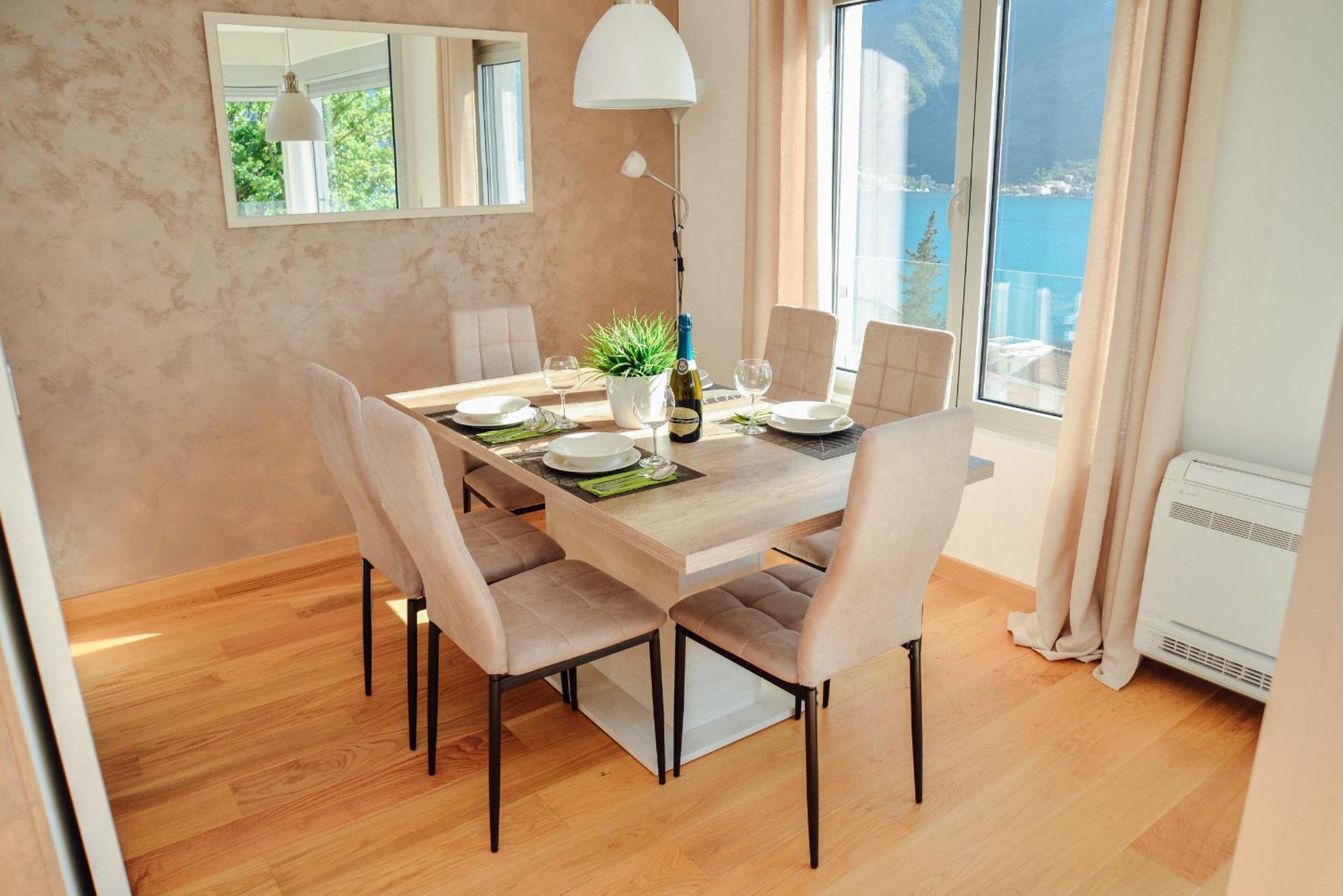 Sea View Apartment For 4 Kotor Exterior photo